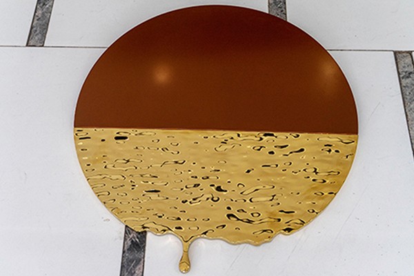 Custom Round Stainless Steel Wall Sculpture with Gold Drip Design